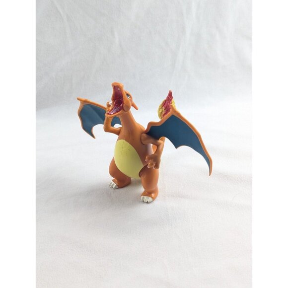 2019 WCT Pokemon Charizard 4.5" Battle Feature Figure- No Projectile - Picture 12 of 12